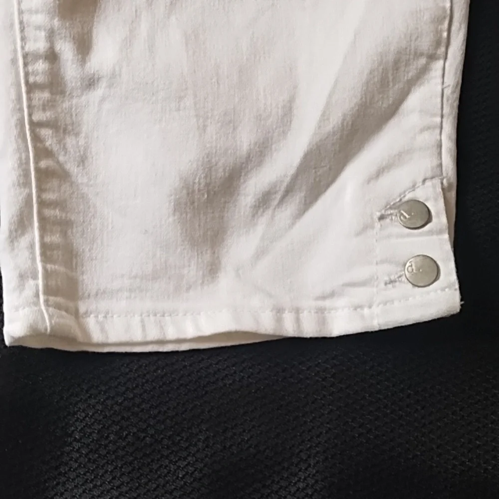D.Jeans White Denim Bermuda Shorts